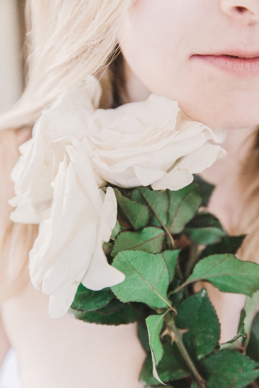 White Naked Flowers-2